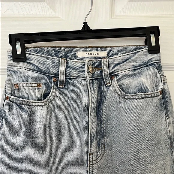 Pacsun Distressed Light Blue Jeans - Picture 4 of 4